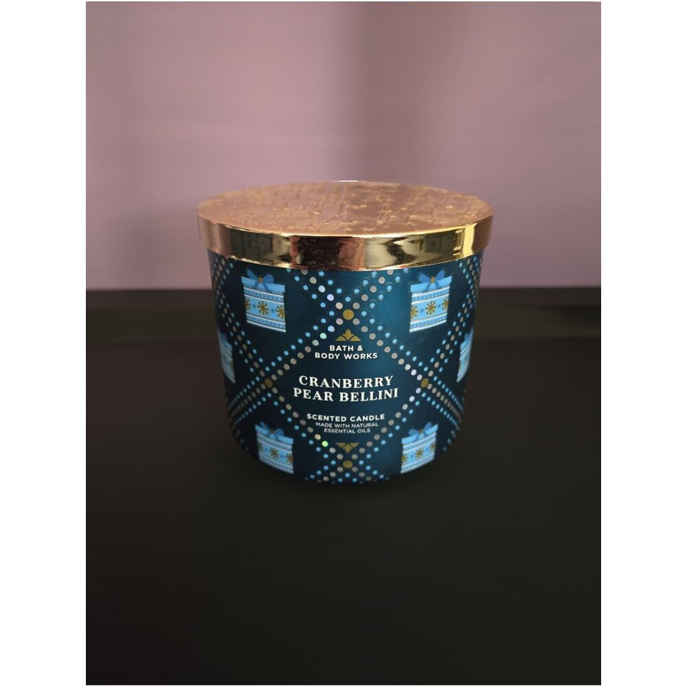 Bath & Body Works Cranberry Pear Bellini 3-Wick Candle – New
